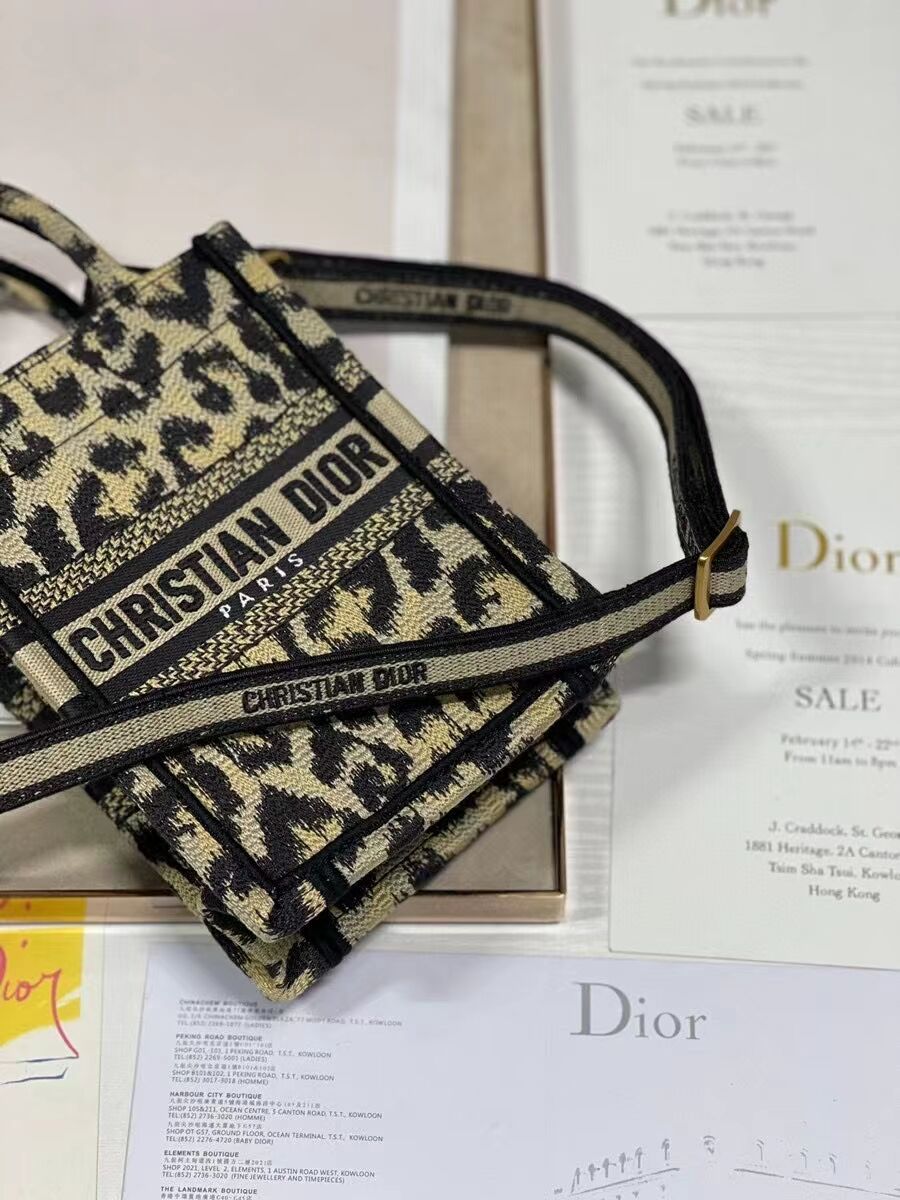 DIOR SMALL BOBBY BAG Embroidery C9002-1