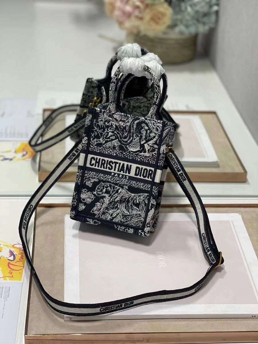 DIOR SMALL BOBBY BAG Embroidery C9002-2