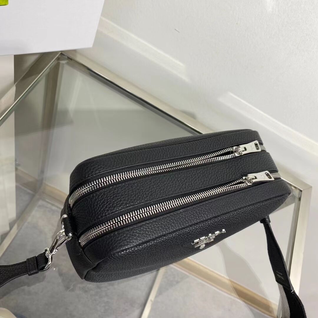 Prada Leather bag with shoulder strap 1BH082 black