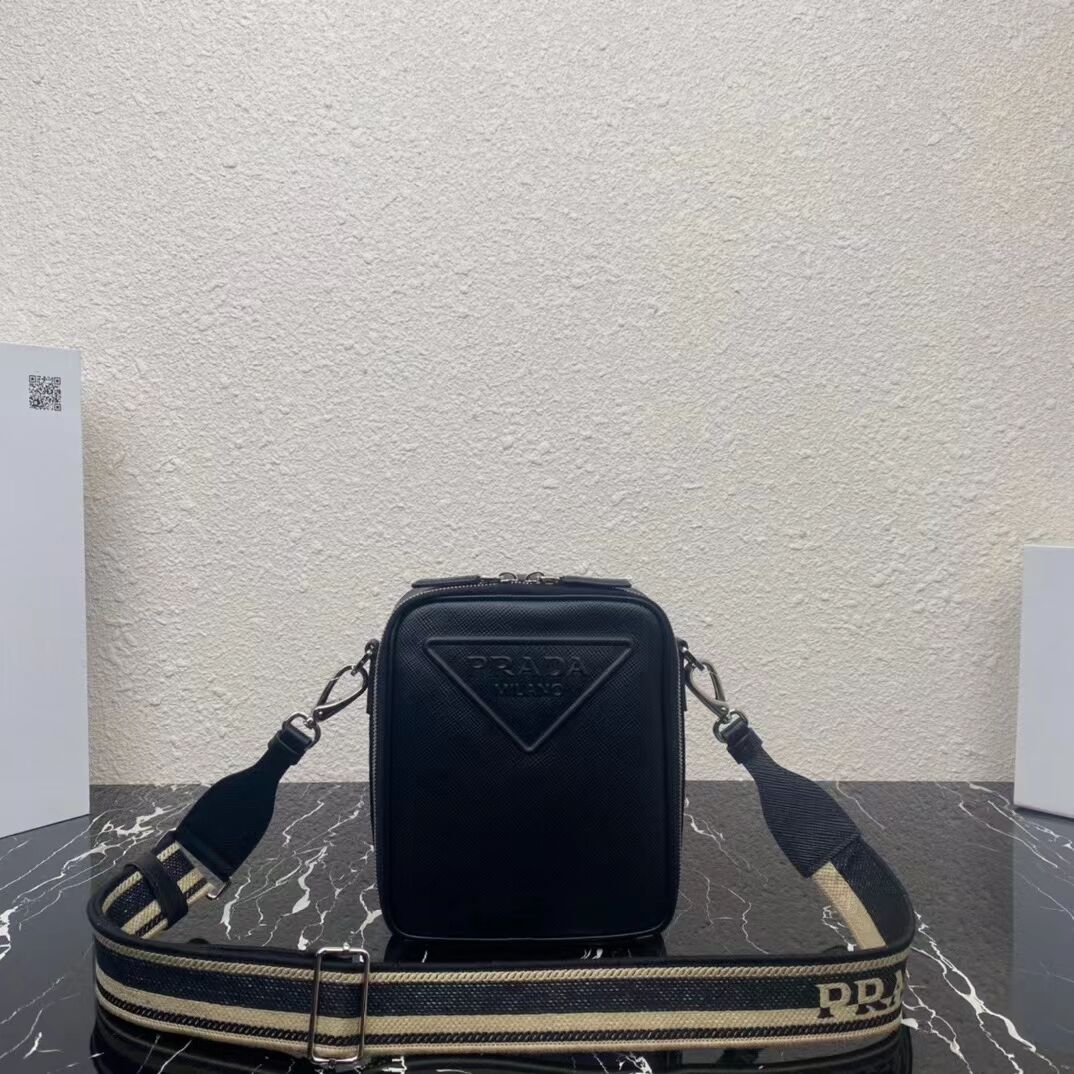 Prada Leather bag with shoulder strap 2BQ354 black