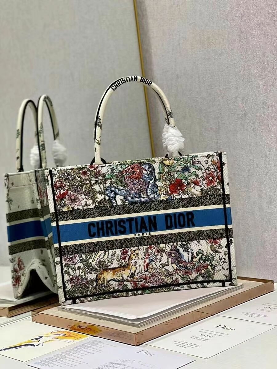 SMALL DIOR BOOK TOTE Embroidery C1287-30 white