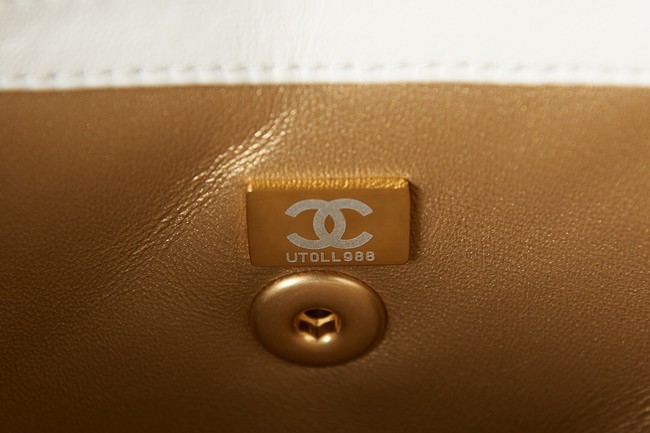 Chanel lambskin Shoulder Bag AS3240 white