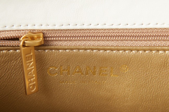 Chanel lambskin Shoulder Bag AS3241 white