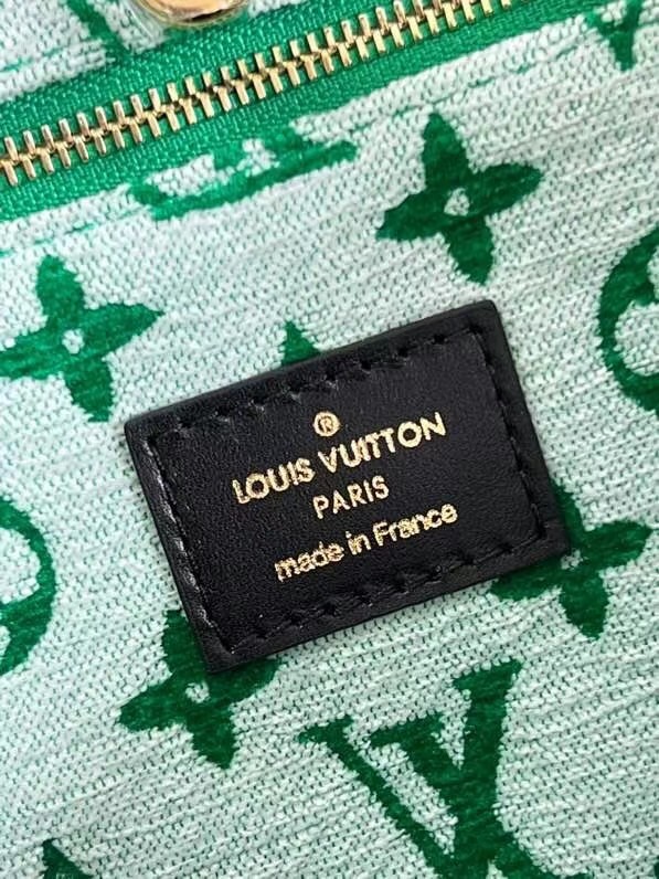Louis Vuitton ONTHEGO PM M46216 Green