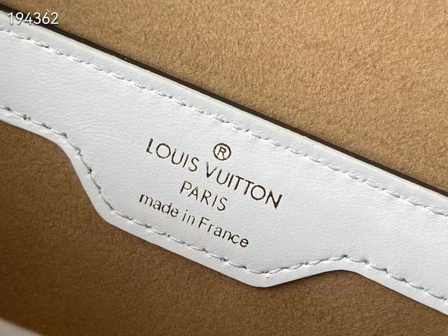 Louis Vuitton PAPILLON TRUNK M81485 white