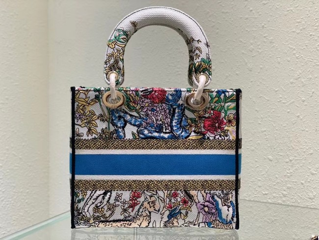 Dior MEDIUM LADY D-LITE BAG Embroidered M0565-12