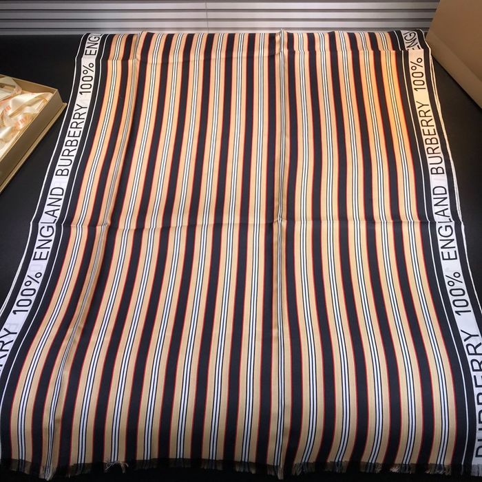 Burberry Scarf BBS00010