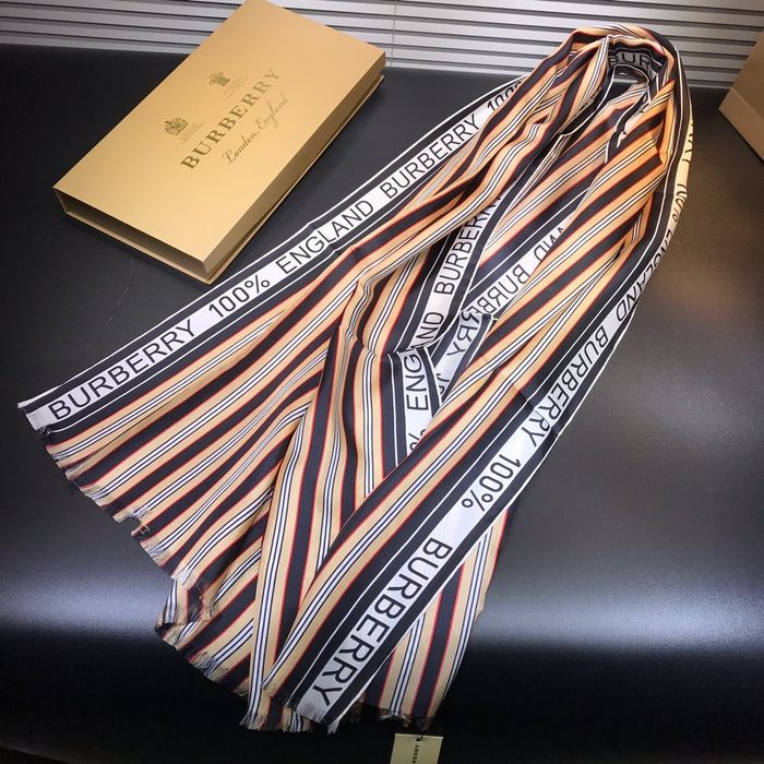 Burberry Scarf BBS00010