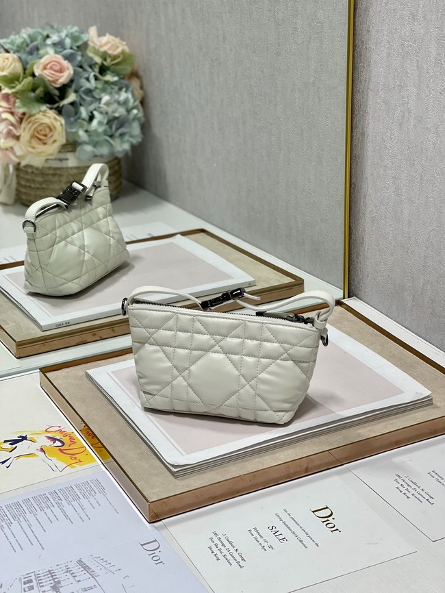 DIOR leather Shoulder Bags S5553 white