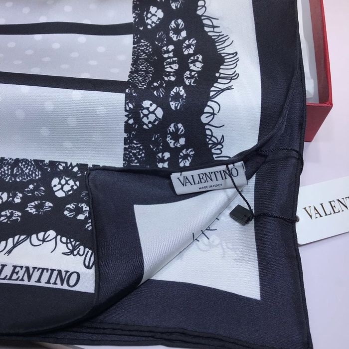 Valentino Scarf VLS00001