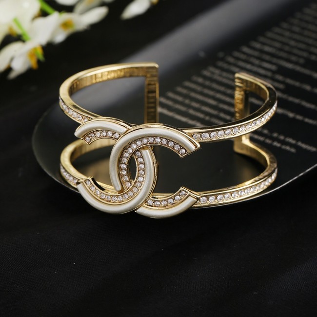 Chanel Bracelet CE8355