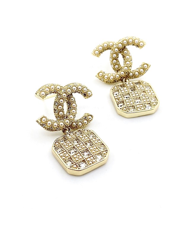 Chanel Earrings CE8352