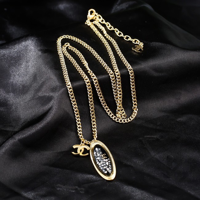 Chanel Necklace CE8359
