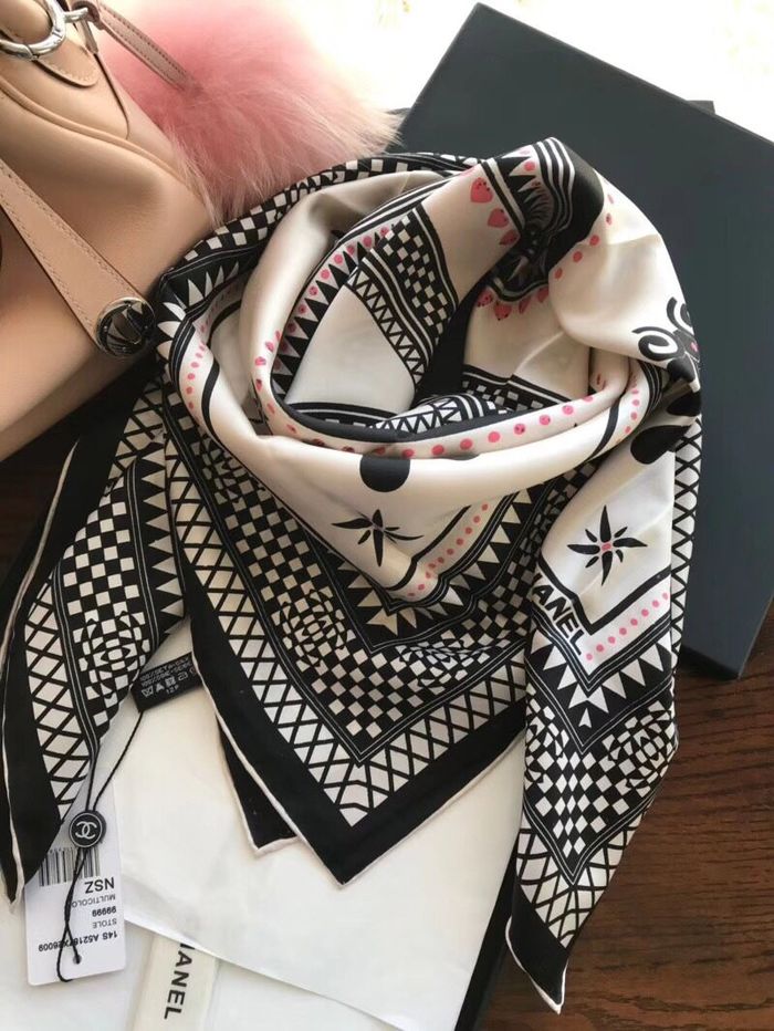 Chanel Scarf CHS00060