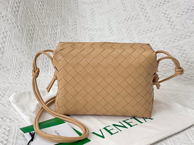 Bottega Veneta Small intrecciato leather cross-body bag 680255 Almond