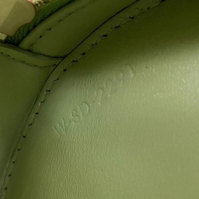 Celine OVAL BAG CUIR TRIOMPHE IN SMOOTH CALFSKIN 198603 green