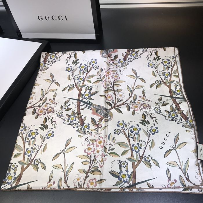 Gucci Scarf GUS00041