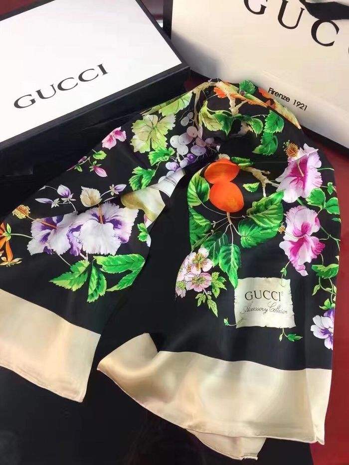 Gucci Scarf GUS00055