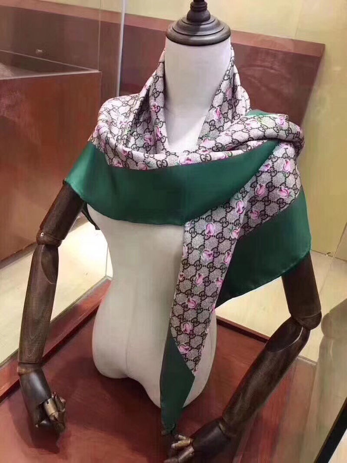 Gucci Scarf GUS00060