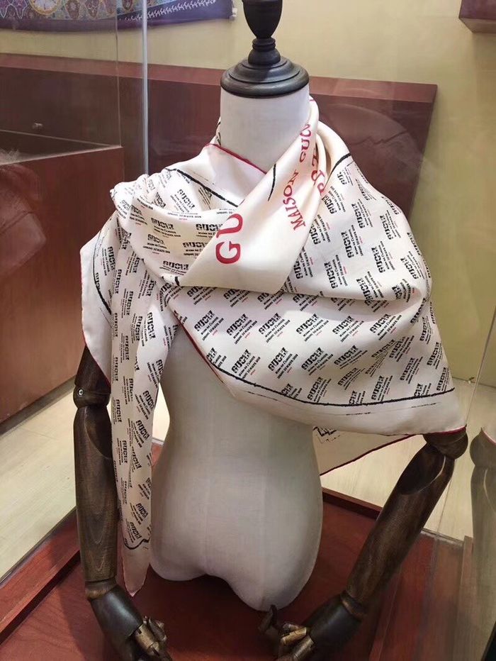 Gucci Scarf GUS00077