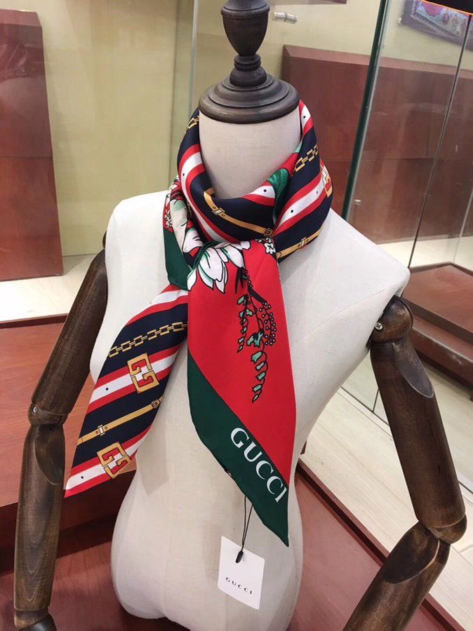 Gucci Scarf GUS00086