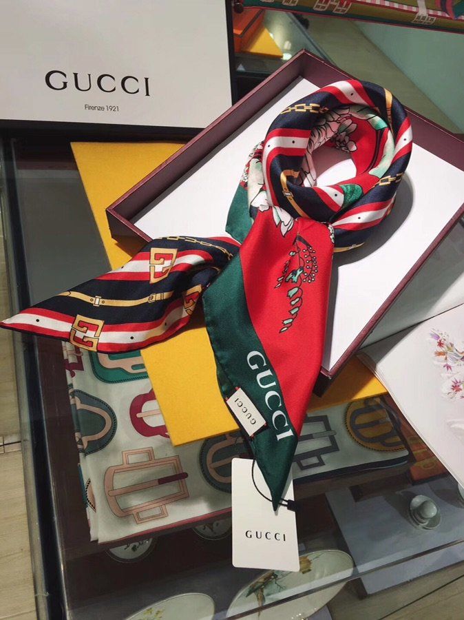 Gucci Scarf GUS00086