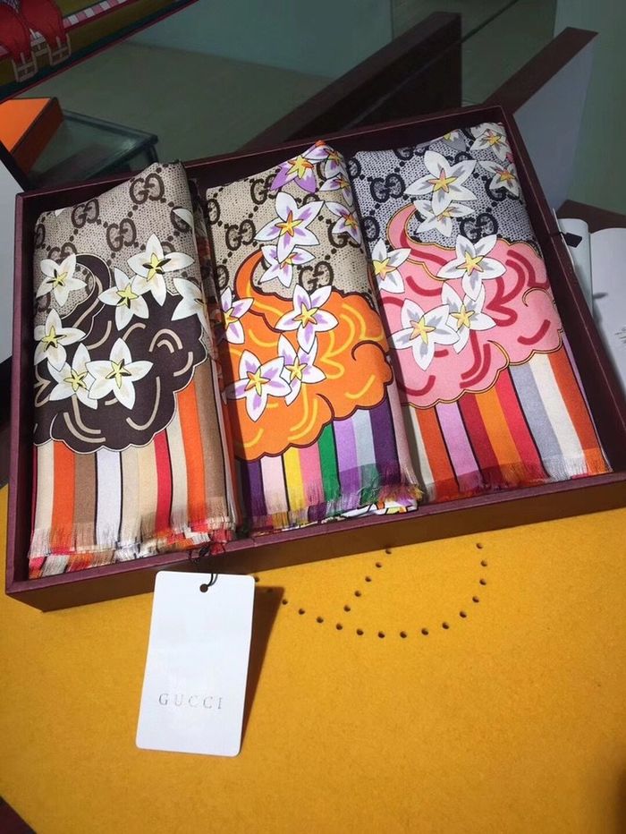 Gucci Scarf GUS00105