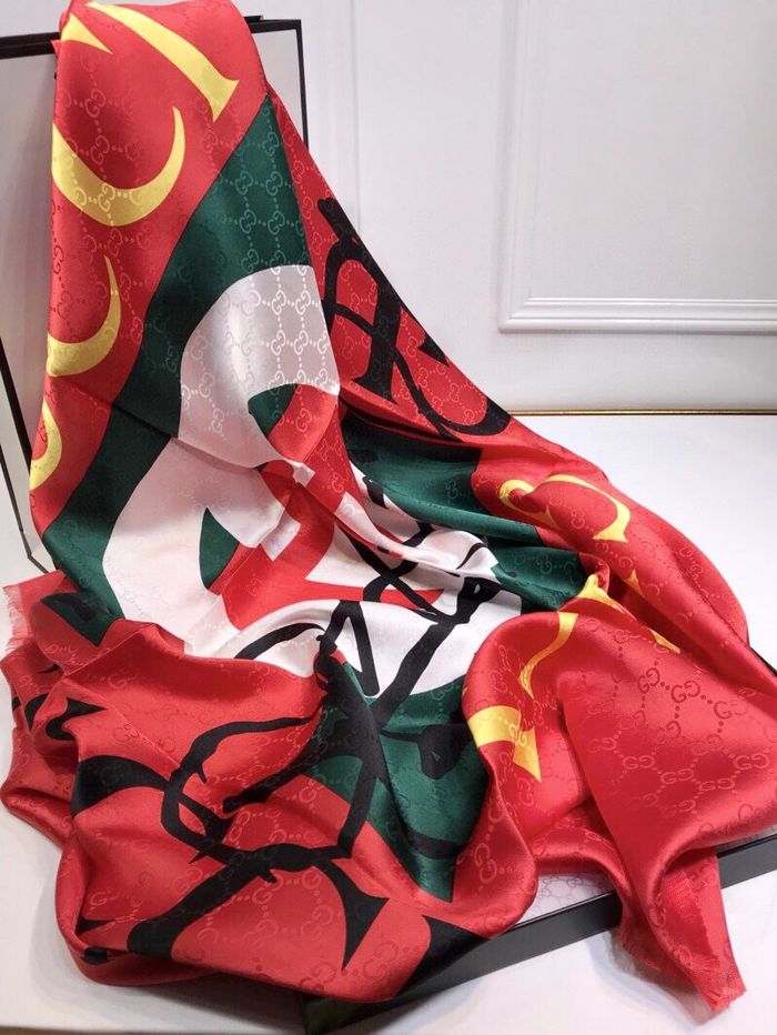 Gucci Scarf GUS00110