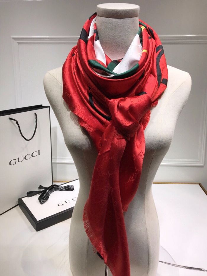 Gucci Scarf GUS00110