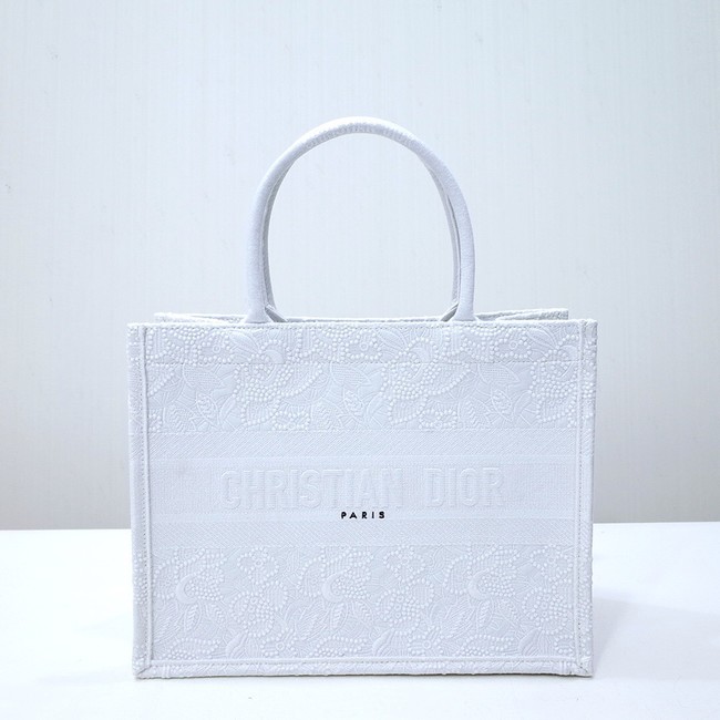 SMALL DIOR BOOK TOTE Embroidery C1287-34 white