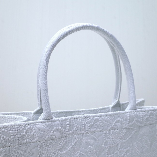 SMALL DIOR BOOK TOTE Embroidery C1287-34 white