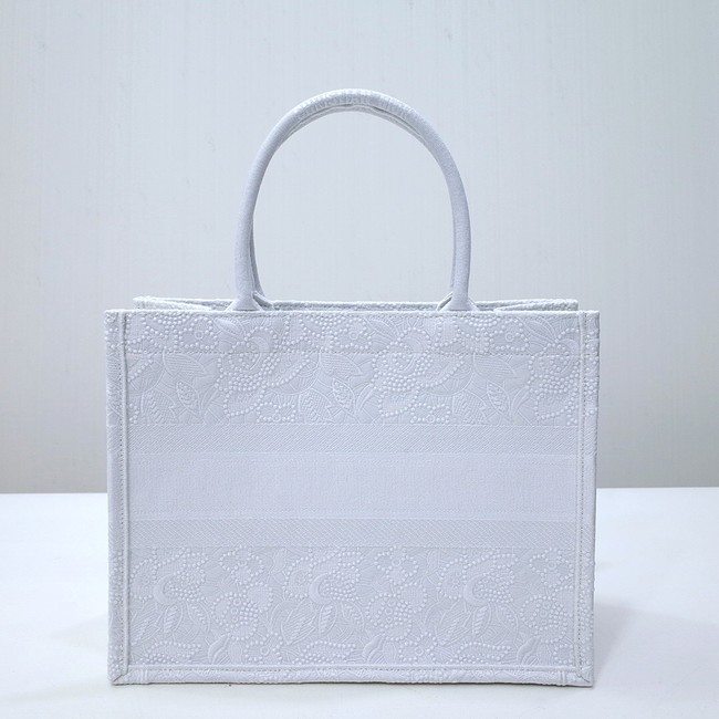 SMALL DIOR BOOK TOTE Embroidery C1287-34 white
