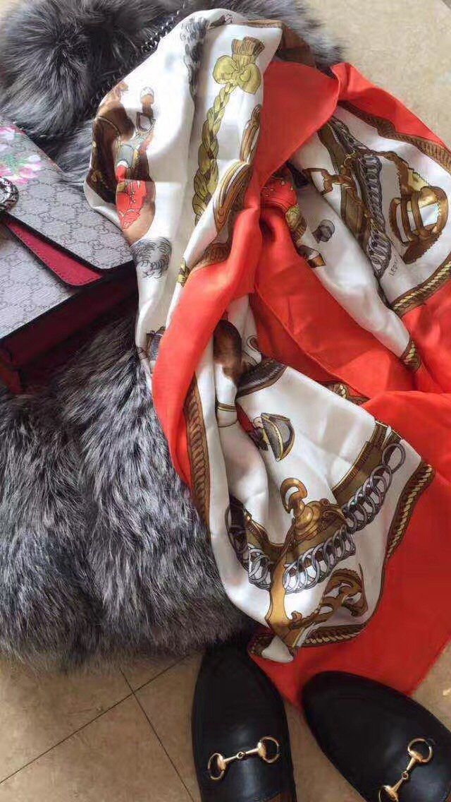 Hermes Scarf HMS00209