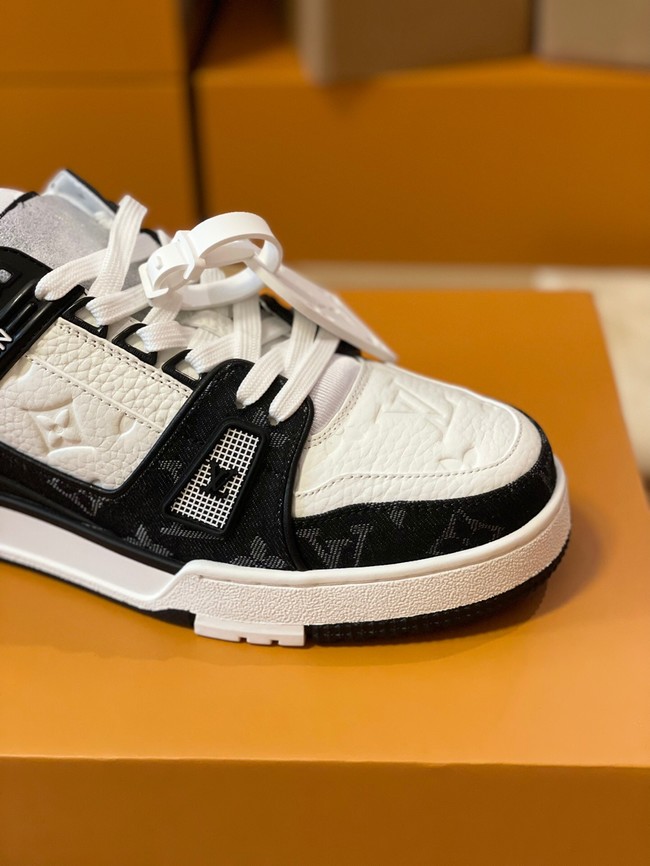 Louis Vuitton Couple sneakers 91109-3