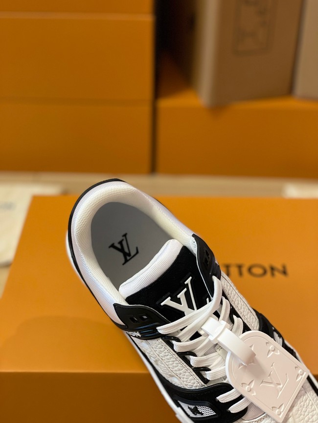 Louis Vuitton Couple sneakers 91109-6