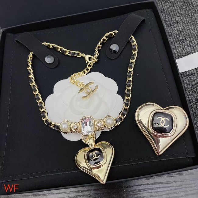 Chanel Necklace CE8559