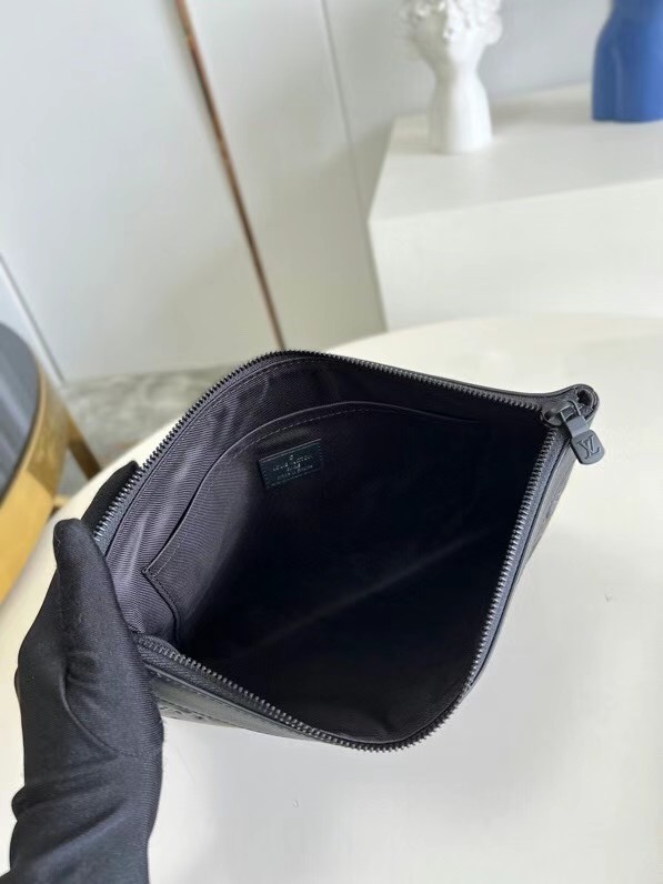 Louis Vuitton DAILY POUCH M81569 Black