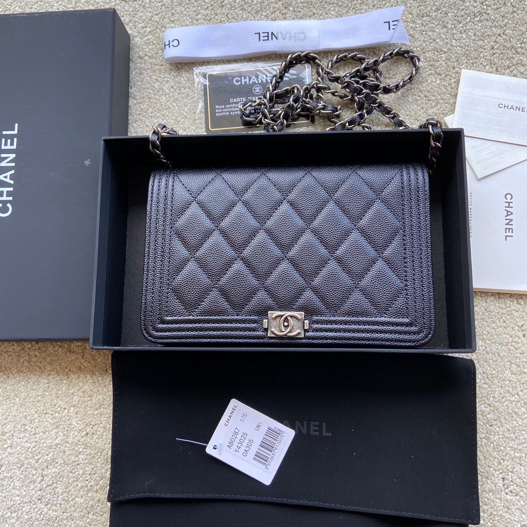 BOY CHANEL Original Wallet on Chain A80287 black