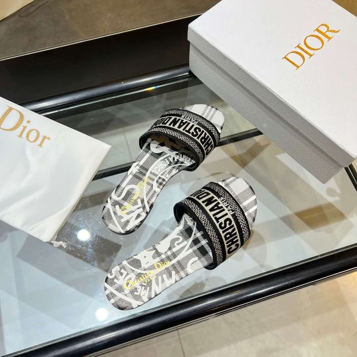 Dior Shoes DIS00159