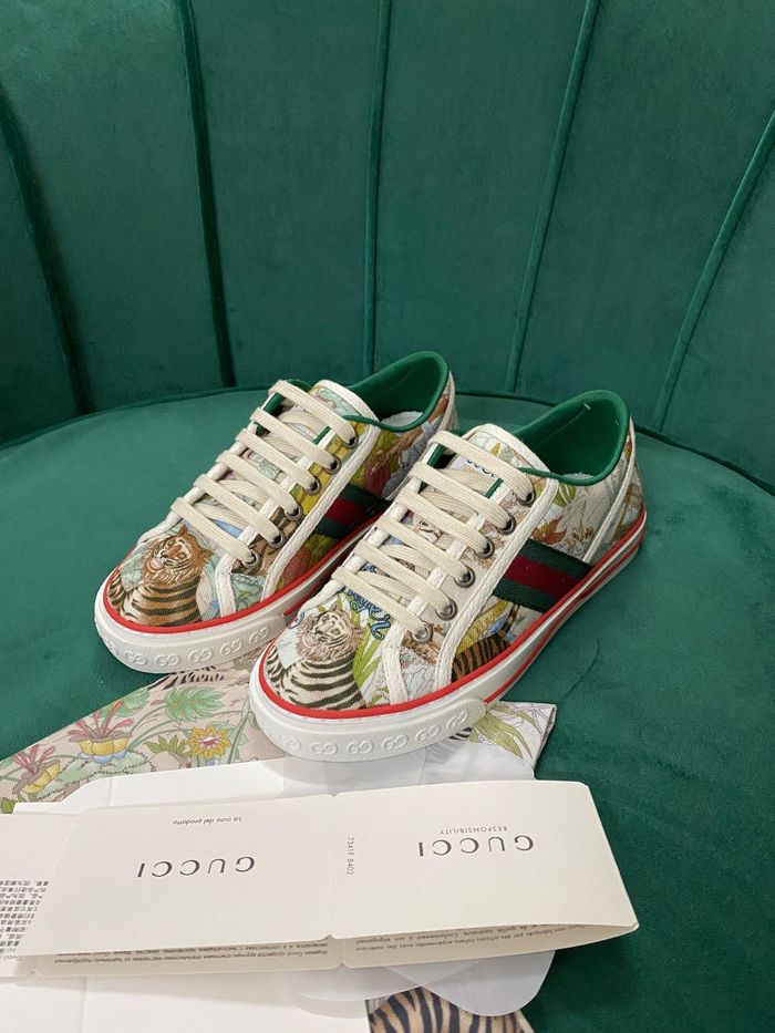 Gucci Couple Shoes GUS00323