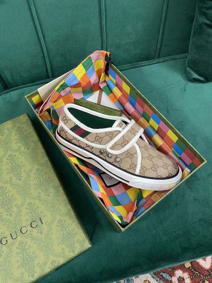 Gucci Couple Shoes GUS00338