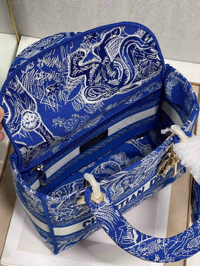 MEDIUM LADY D-LITE BAG Fluorescent Blue Toile de Jouy Reverse Embroidery M0565OROC
