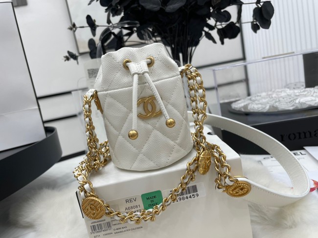 Chanel Drawstring Bag & Gold Metal A68081 white