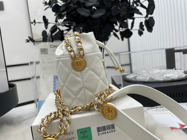 Chanel Drawstring Bag & Gold Metal A68081 white