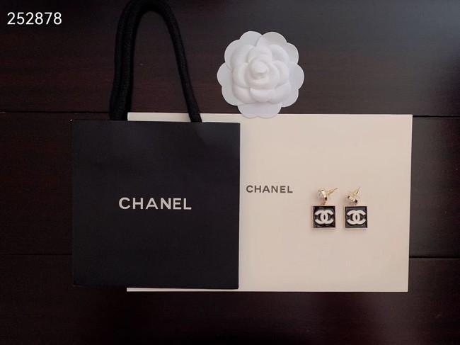 Chanel  Earrings CE8671