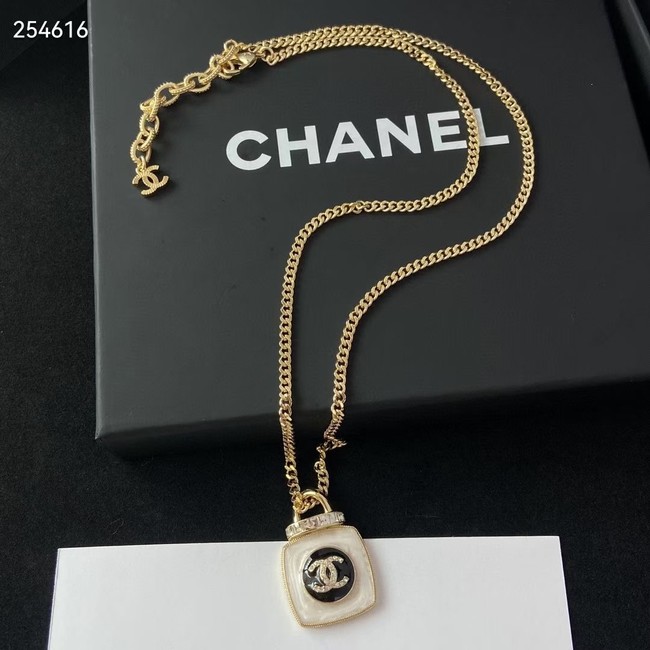 Chanel Necklace CE8810