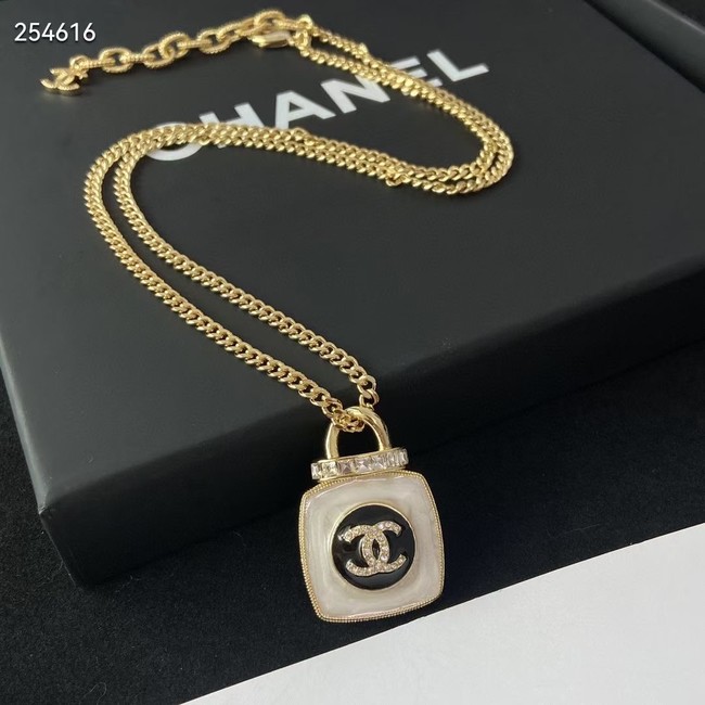 Chanel Necklace CE8810