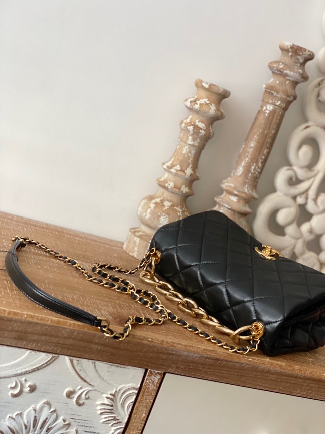 Chanel SMALL FLAP BAG Lambskin & Gold-Tone Metal AS3367 black