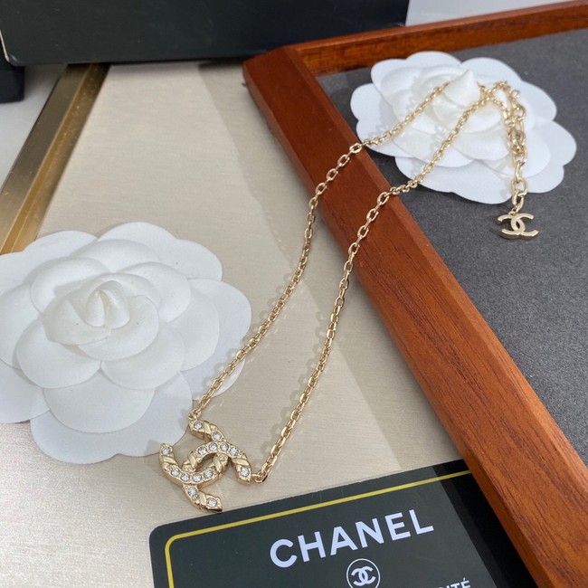 Chanel Necklace CE8881