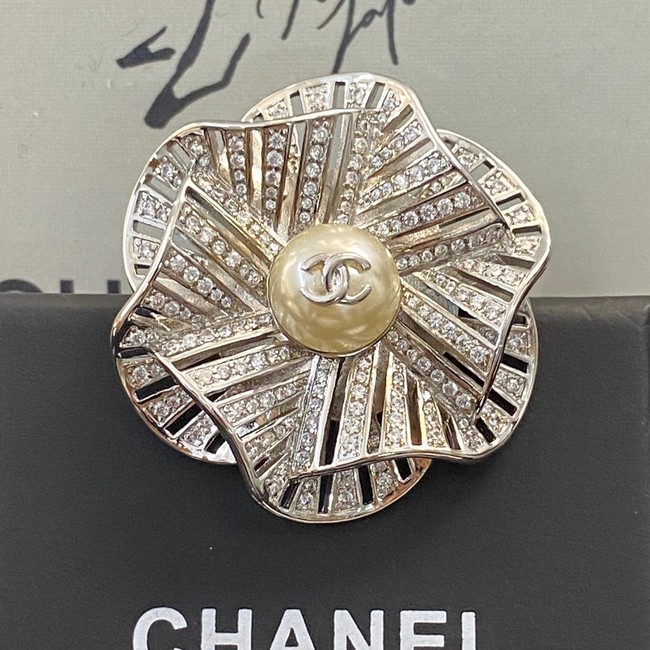 Chanel Brooch CE8935